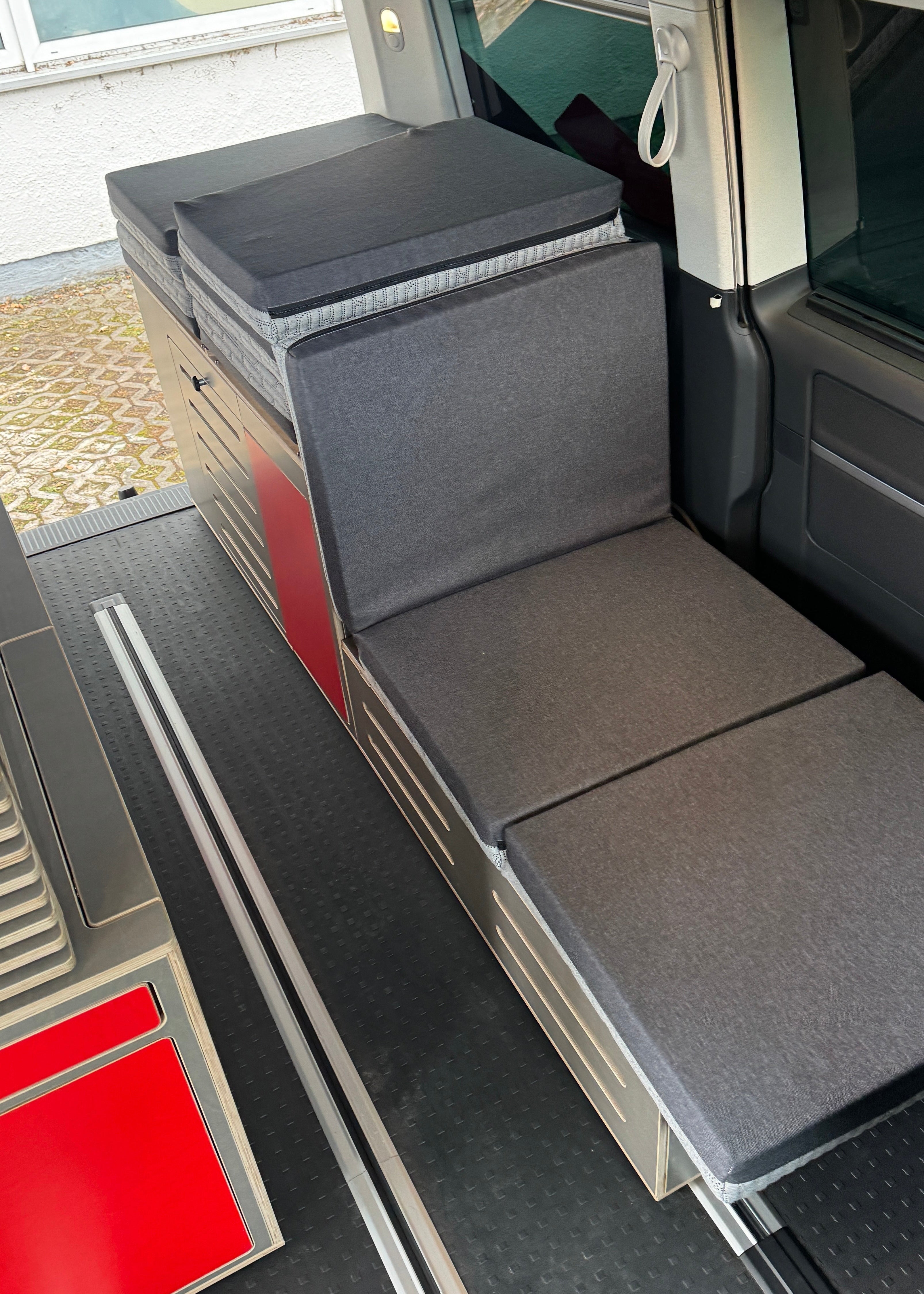 pepe4ideas Cargo Sofa – snap locking, modular, Vanlife